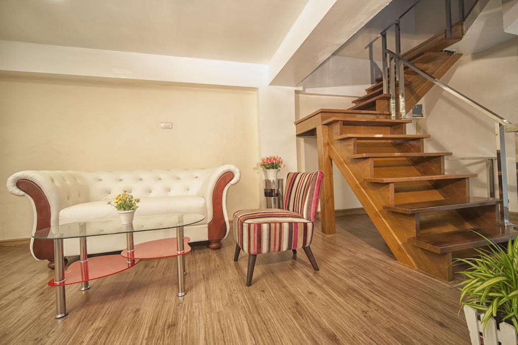 Oyo 1093 De Nawarat Chiang Mai Boutique Apartment Экстерьер фото